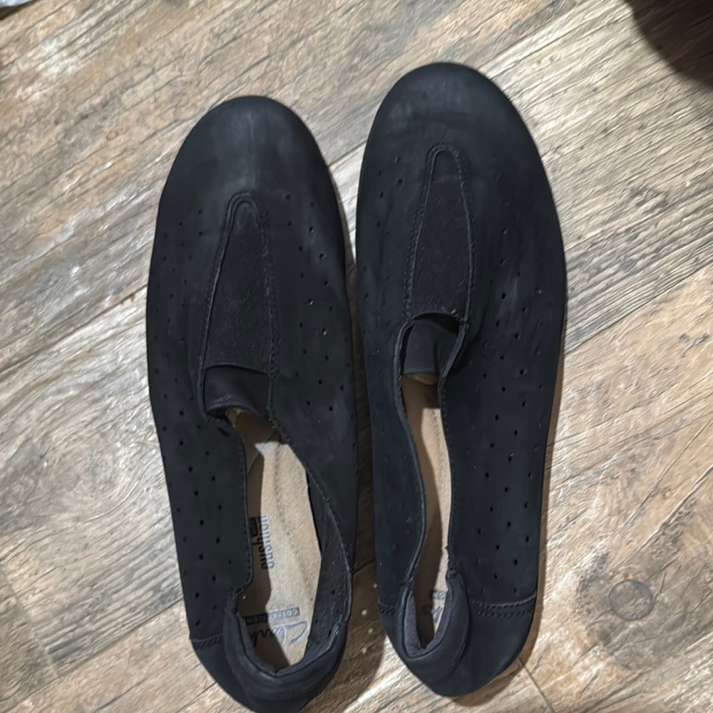 Brand New Suede Clarks Black Flats Sleek Slip-On Loafers
